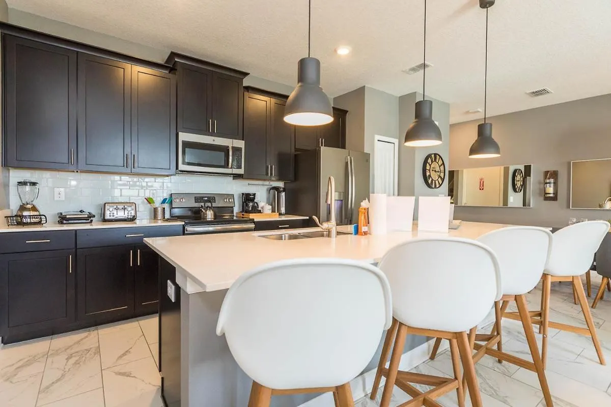 8924 Sd - Luxury 4Br Townhome: Private Pool Davenport