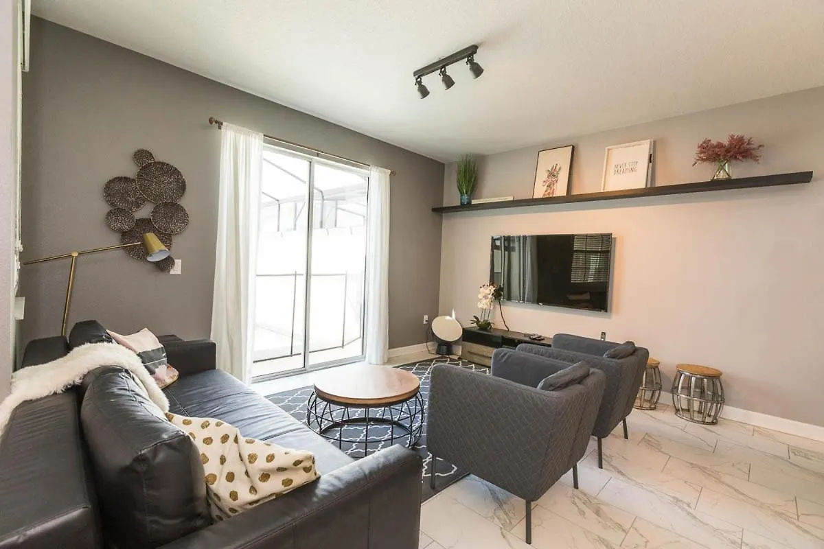 8924 Sd - Luxury 4Br Townhome: Private Pool Davenport Villa