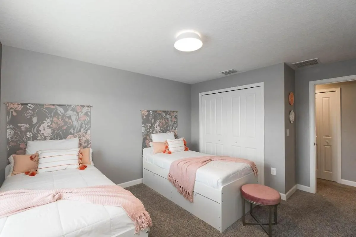 8924 Sd - Luxury 4Br Townhome: Private Pool Davenport